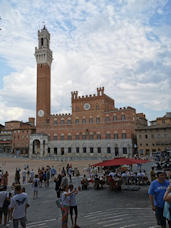 Palazzio Pubblico sur la piazza del Campo